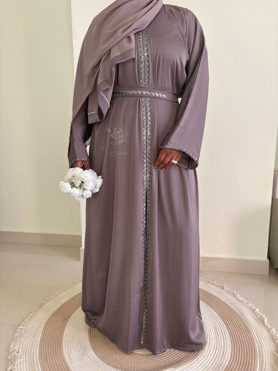 Abaya Meena
